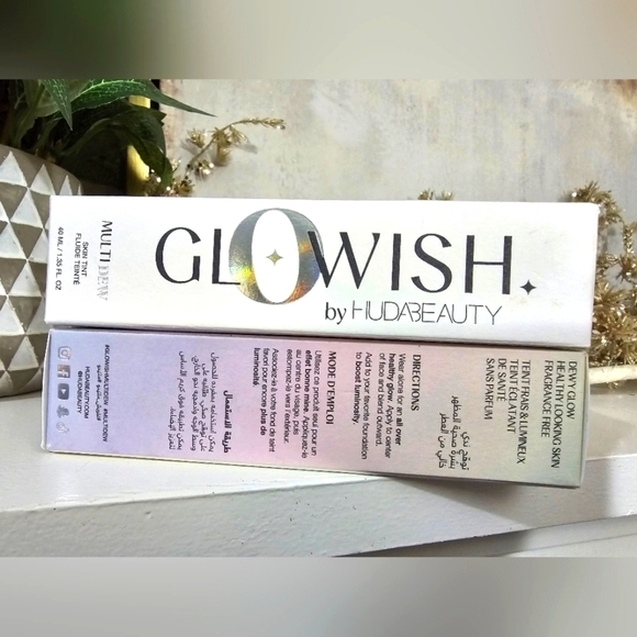 HUDA BEAUTY GloWish Multidew Skin Tint Foundation - Pick Your Shade - Picture 1 of 3